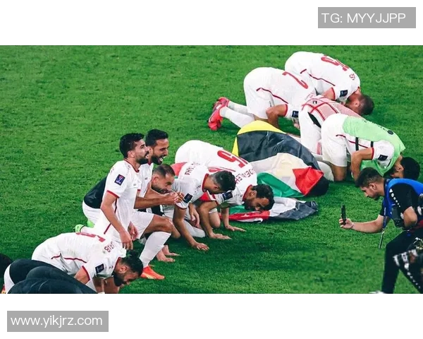 伊朗与日本足球对决分析及让球情况探讨